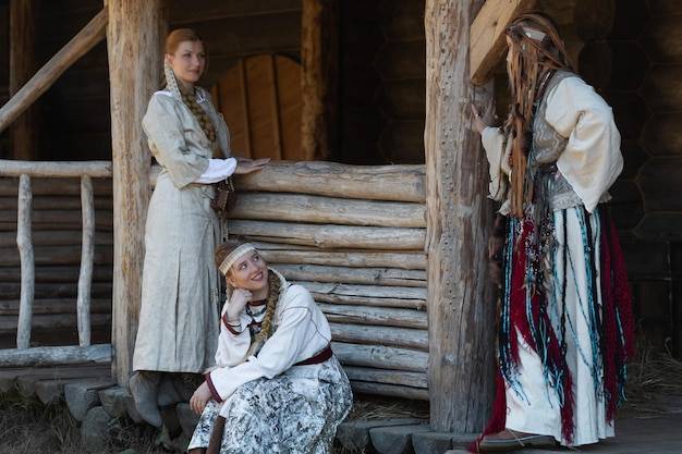 Obrzędy Słowian które przetrwały do naszych czasów w tradycjach i zwyczajach