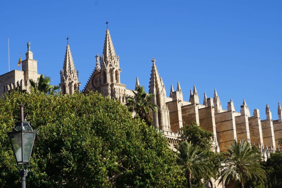 Sagrada Familia wieże czy warto wjechać na samą górę?