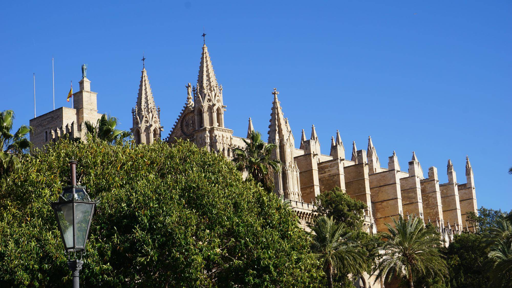 Sagrada Familia wieże czy warto wjechać na samą górę?