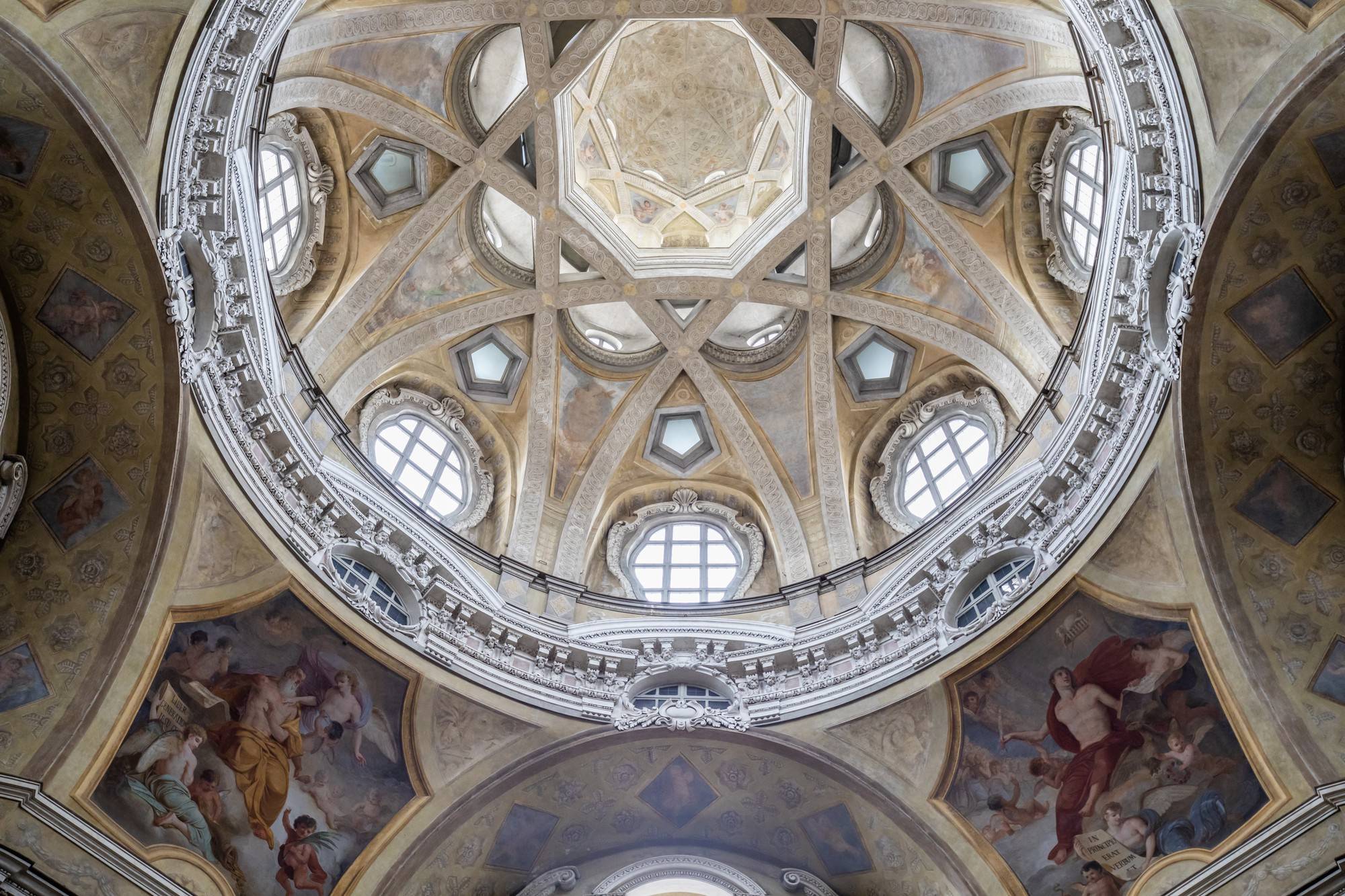 Bazylika św Piotra kto ją zaprojektował i jakie miało to znaczenie dla architektury?