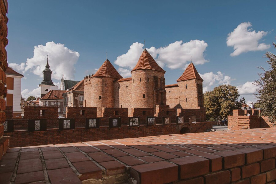 Ile trwała budowa zamku w Malborku?