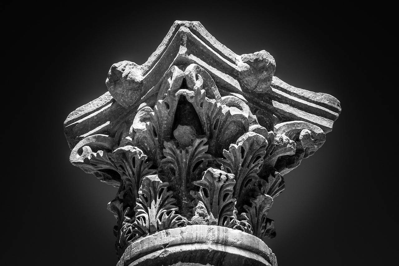 Co to jest porządek koryncki i czym wyróżnia się w architekturze?