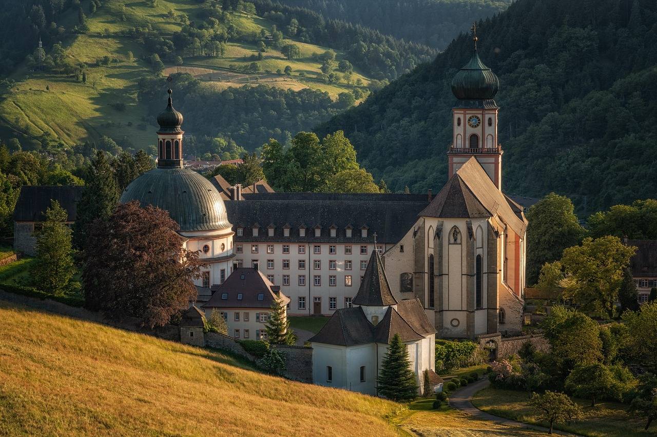 Ile lat ma Kościół Mariacki i co sprawia, że przyciąga tłumy?